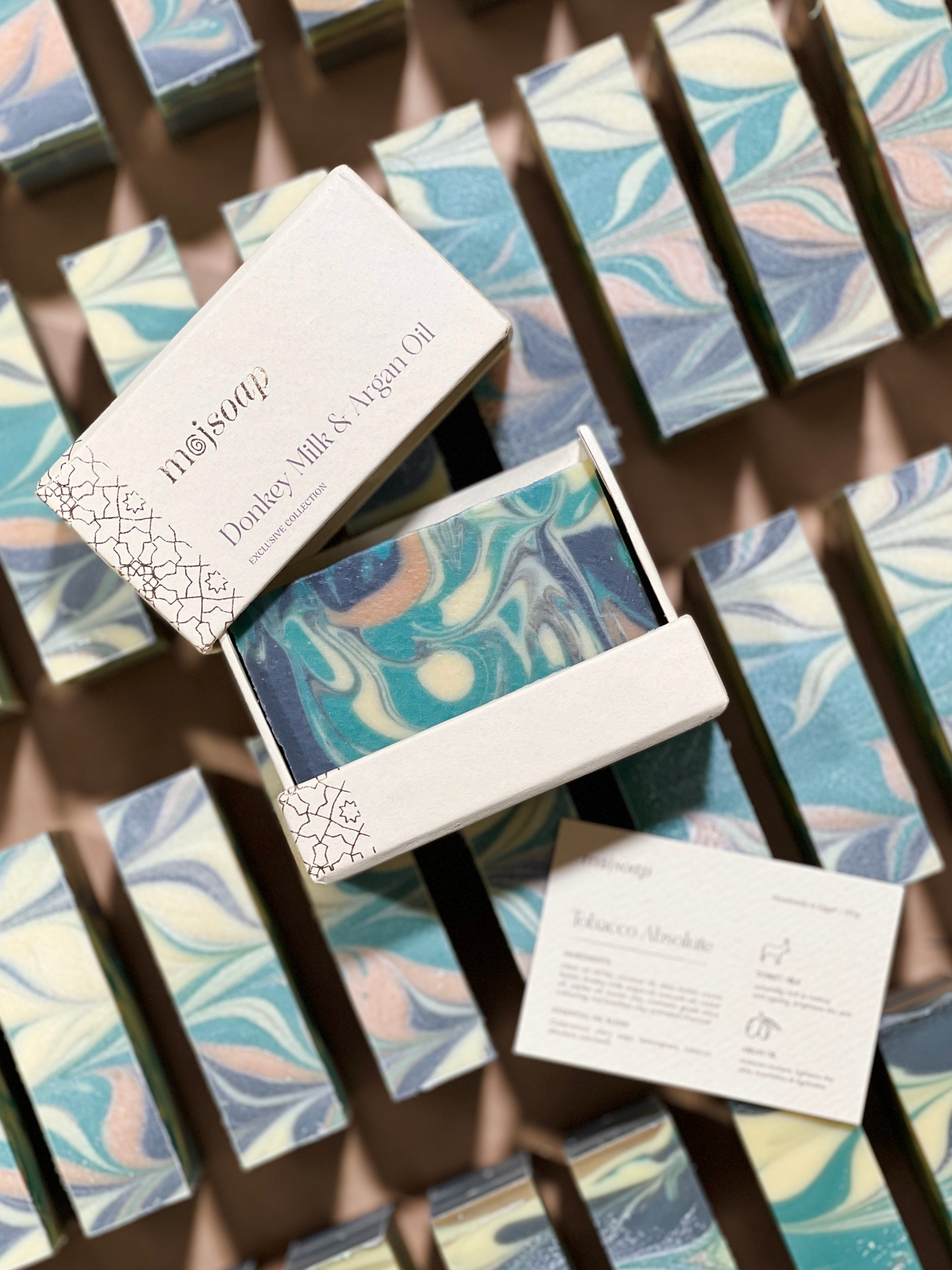 صابون التبغ وحليب الأتان